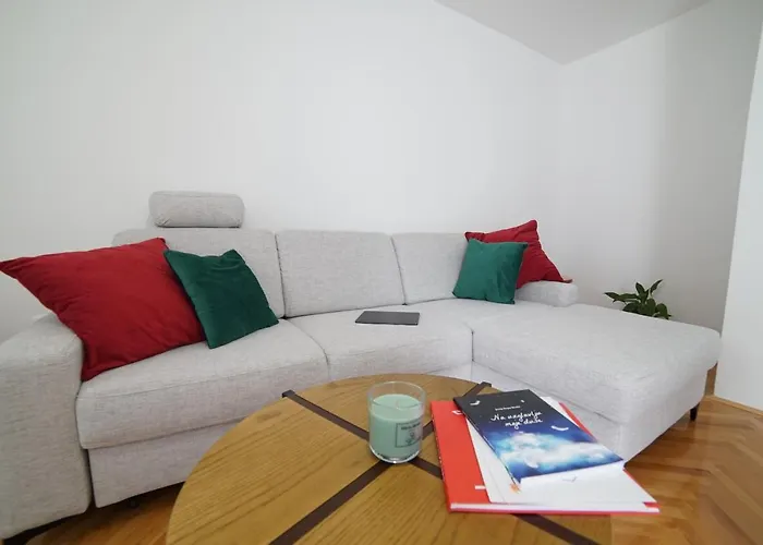 Simon\'S Apartment